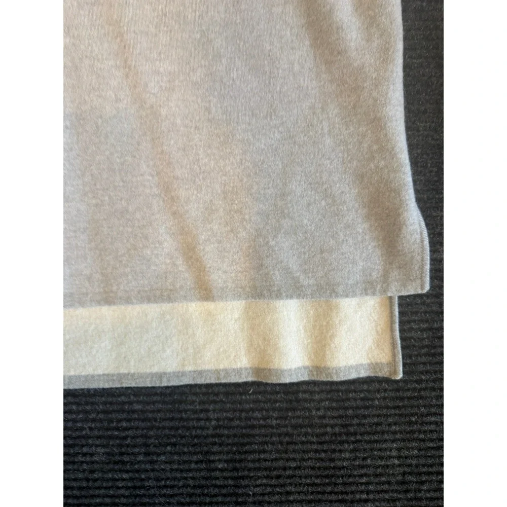 Orvis Womens Grey Cream  Stepped Hem‎ Crewneck Sweater Size Large L